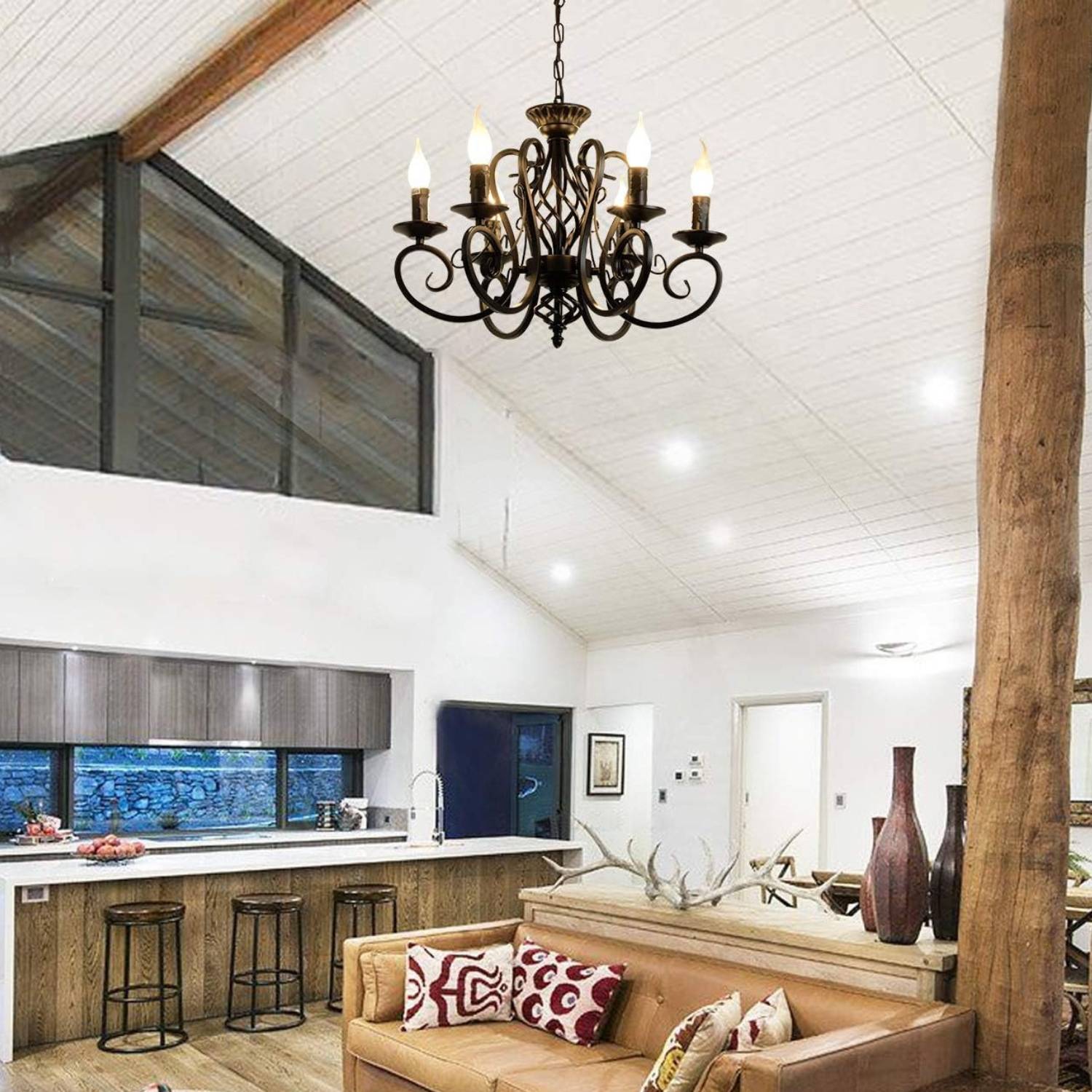 Rustic Vintage Metal Chandelier: image 4