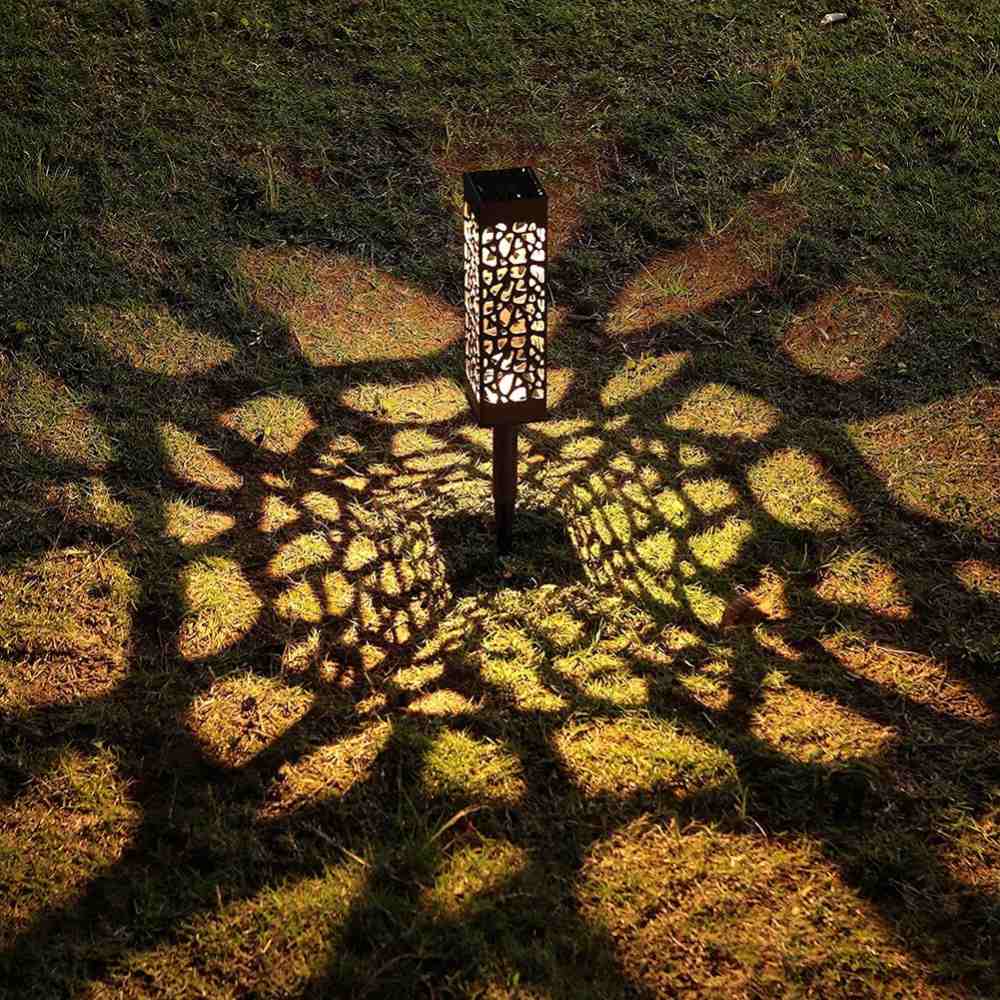 Solar Powered LED Garden Lights: image 5
